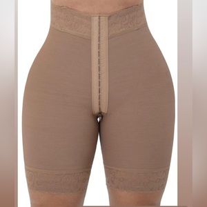 Nude color butt lifter shorts *BRAND NEW*